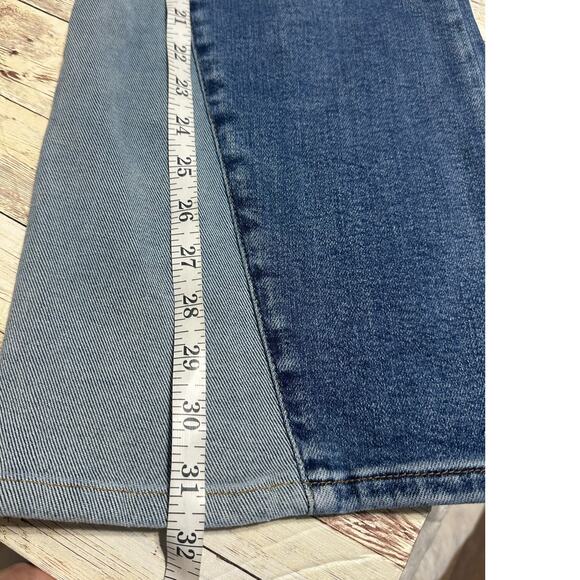 Judy Blue Flare Fit Denim Jeans Two Toned Women's Plus Size 16W Mid Rise Stretch - Picture 7 of 9